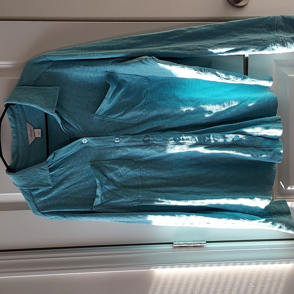 C J banks long sleeve button-down shirt x light green